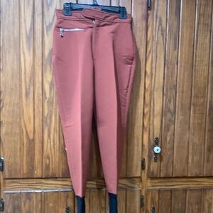Bogner women’s Ski pants Size  27 inch waist  hip measurements 34 inches